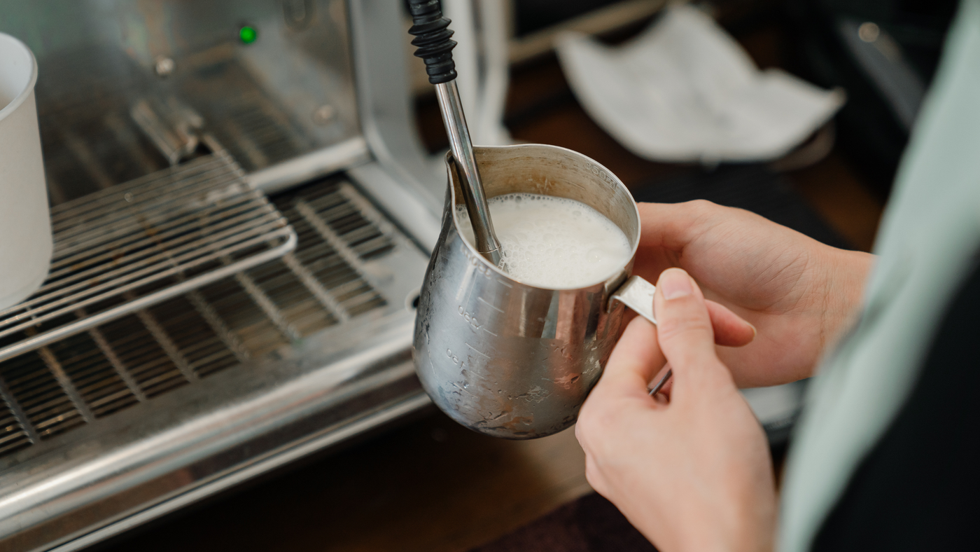 Day 2 — Latte Art & Business